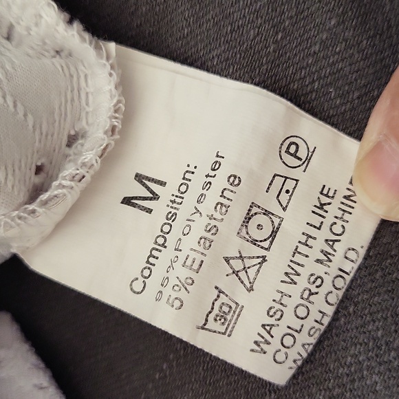 Women's Lace top - Picture 6 of 8